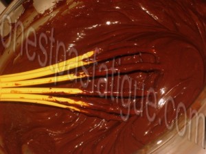 Bûche spéculoos-mirabelle, domes meringues-marron, gelee fruits rouges_etape 5